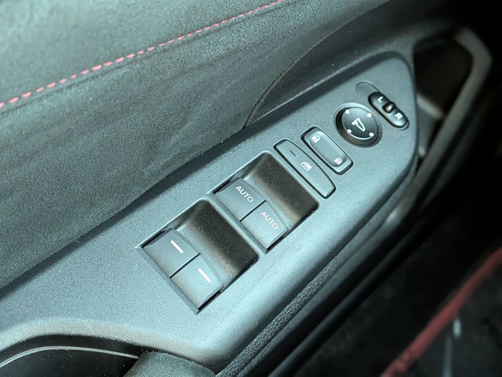 Used 2018 Honda Civic Type R image 22
