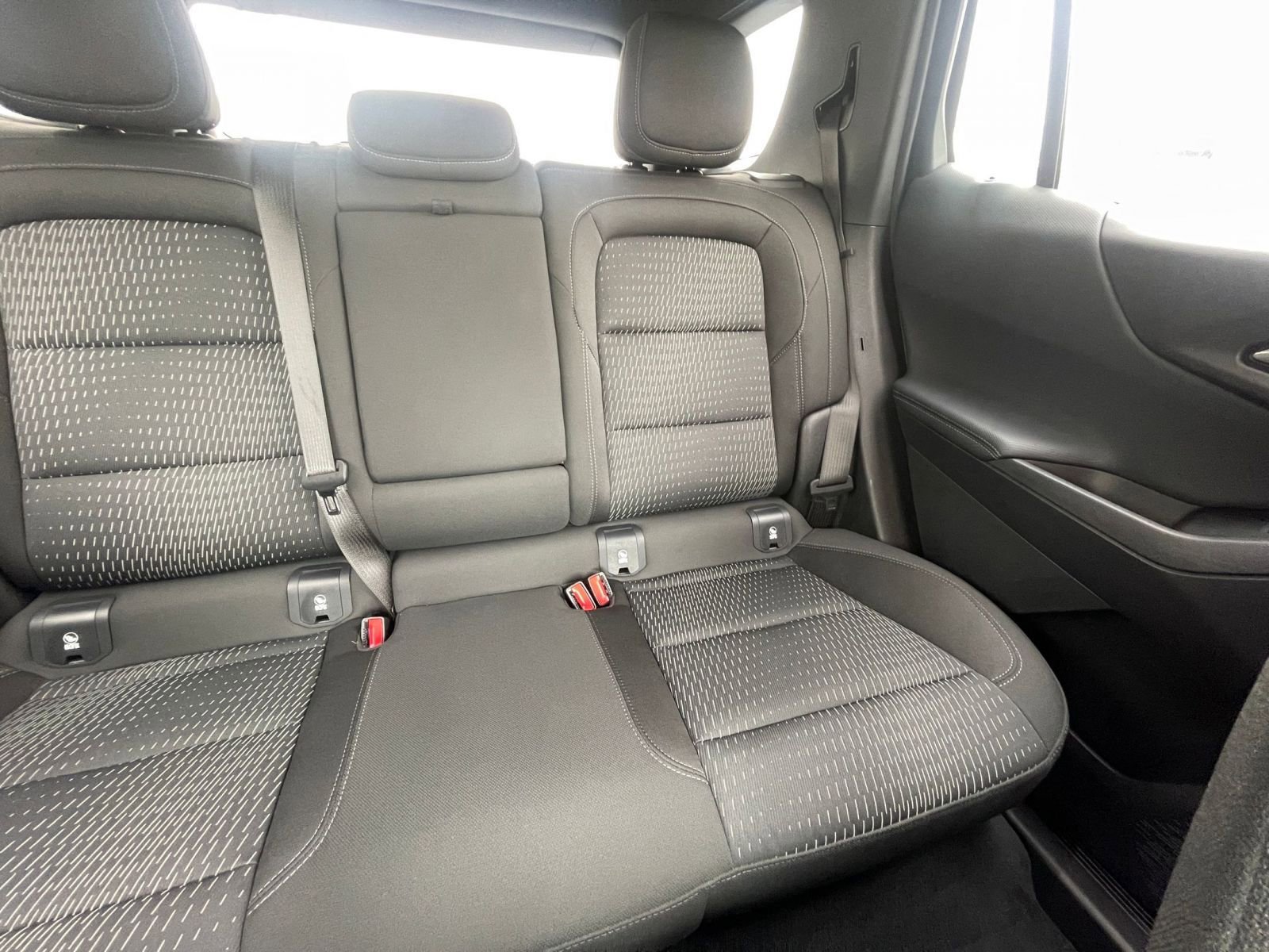 Used 2025 Chevrolet Equinox LT image 37