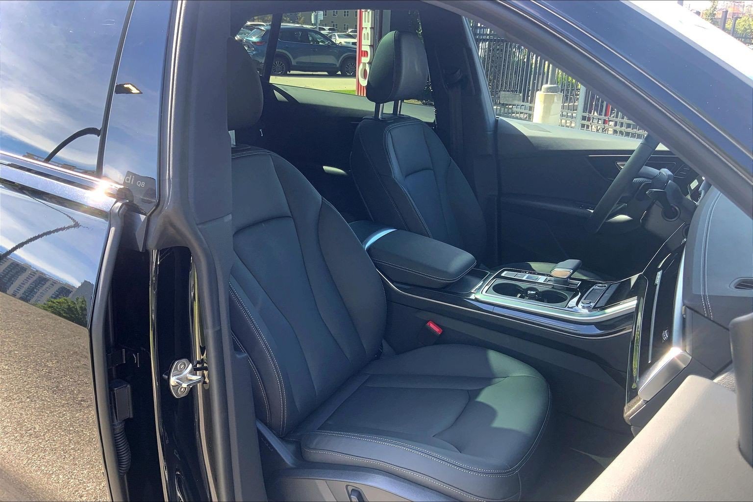 Used 2026 Audi Q8 Premium AWD/4WD image 8