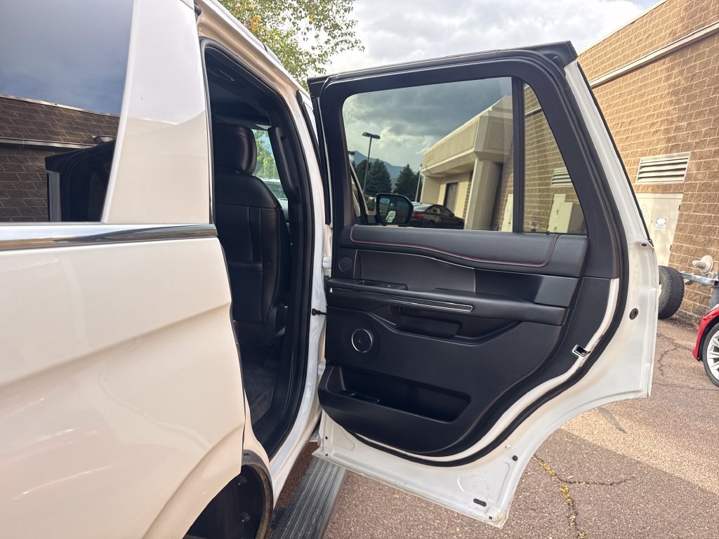 Used 2020 Ford Expedition Limited w/ Equipment Group 303A AWD/4WD image 26