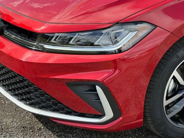New 2025 Volkswagen Jetta SE FWD image 9