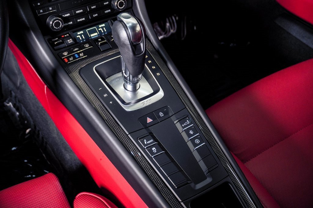 Certified 2019 Porsche 911 Turbo S image 28