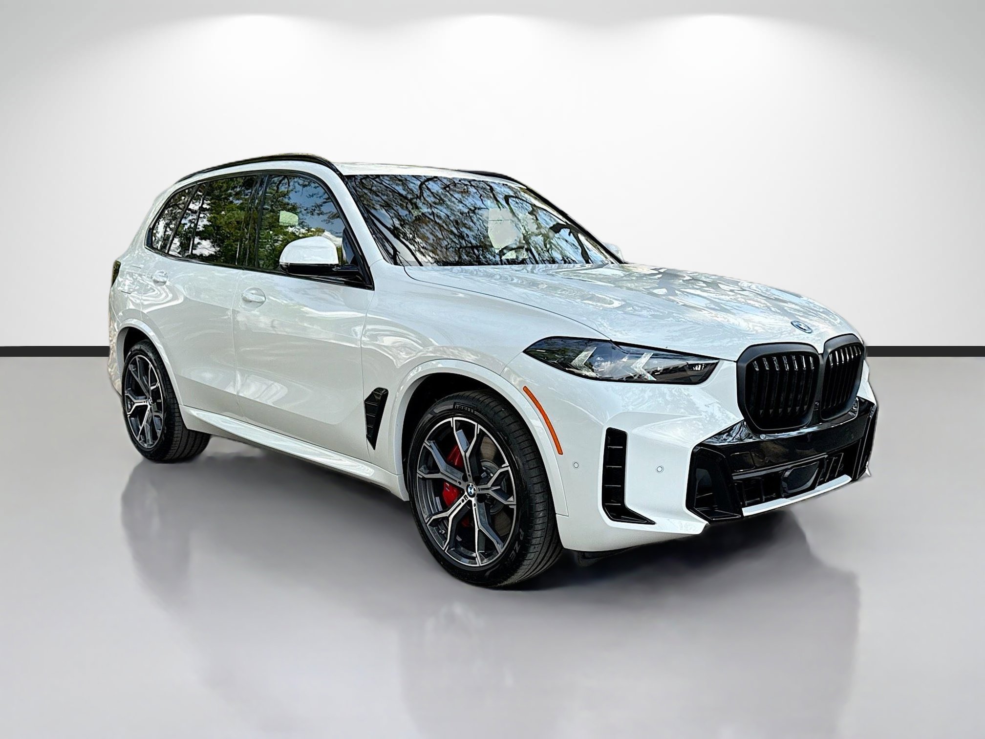 New 2026 BMW X5 xDrive50e w/ M Sport Package image 1