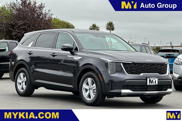 New 2025 Kia Sorento LX