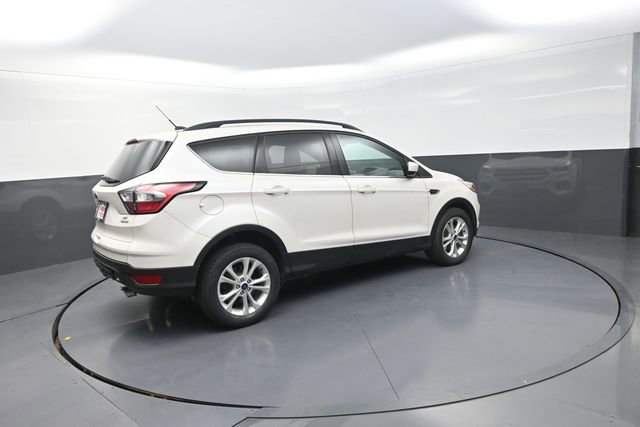 Used 2018 Ford Escape SE image 16