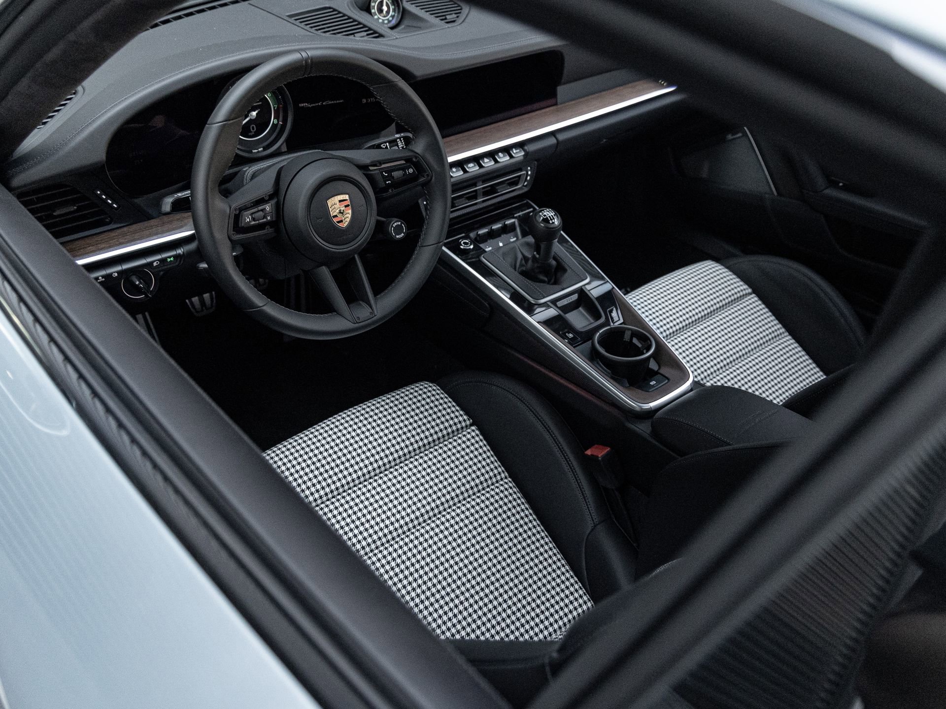 Certified 2023 Porsche 911 Sport Classic image 15