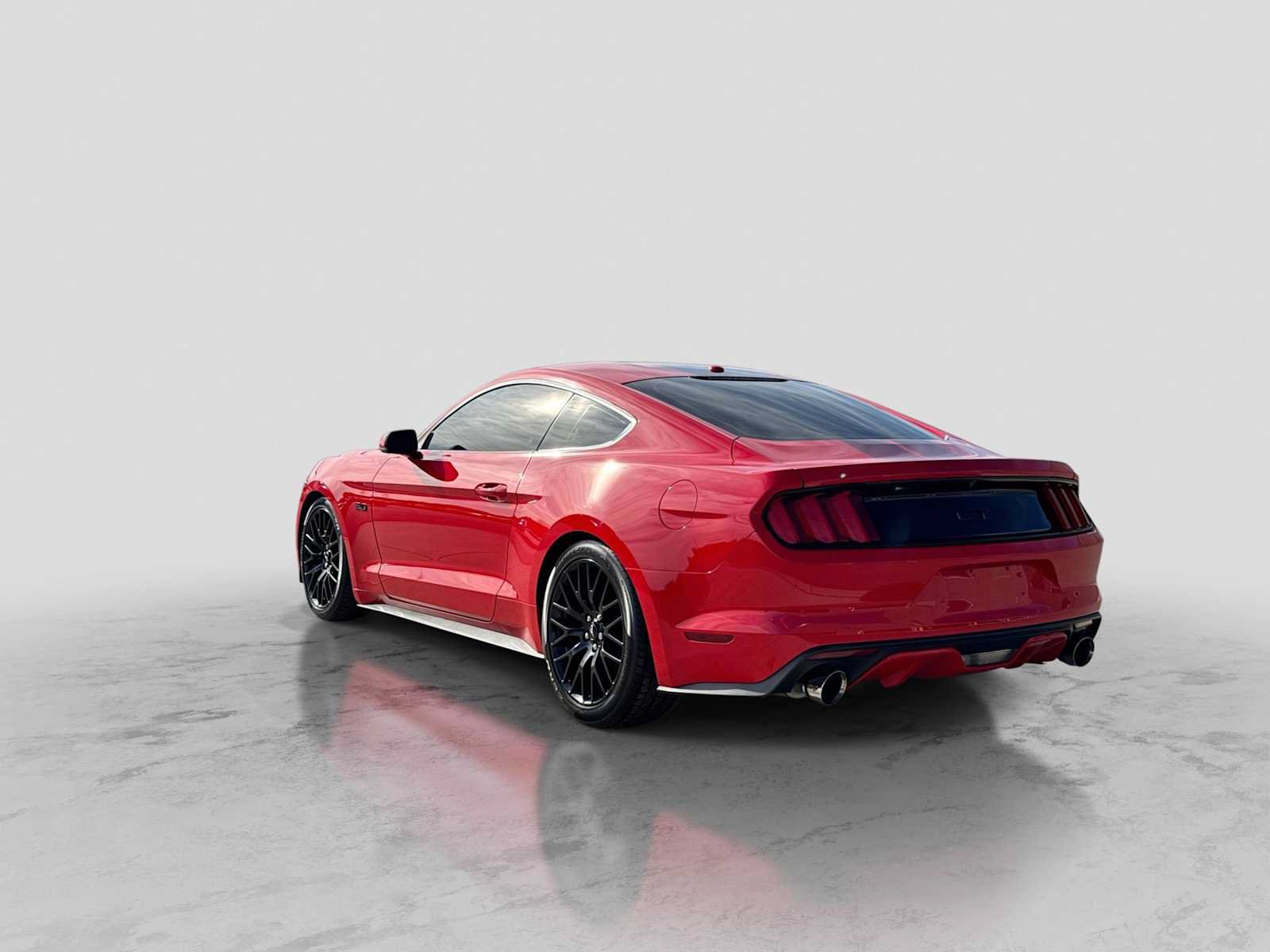 Used 2016 Ford Mustang GT Premium w/ GT Performance Package RWD image 4