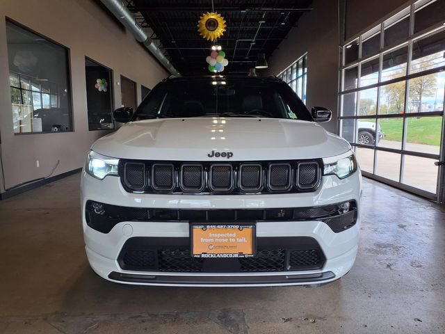 Certified 2022 Jeep Compass High Altitude AWD/4WD image 3