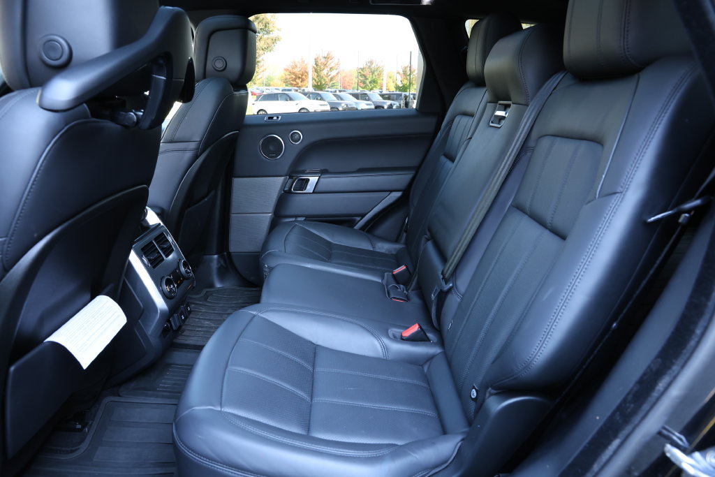 Used 2019 Land Rover Range Rover Sport SE AWD/4WD image 31