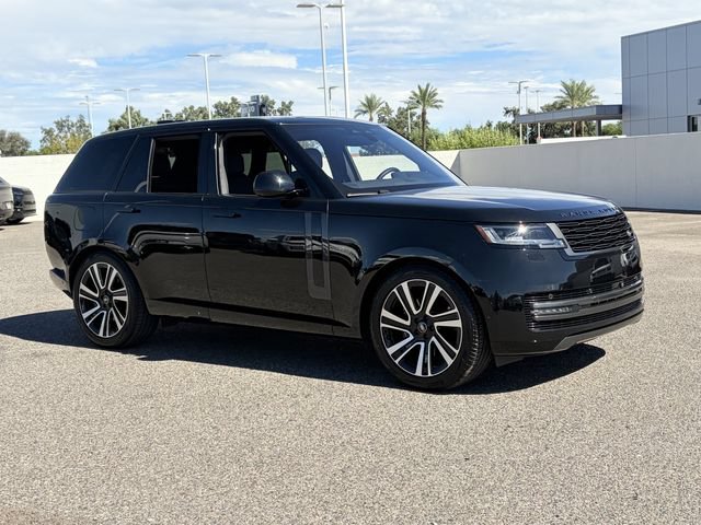 Used 2023 Land Rover Range Rover SE AWD/4WD image 4
