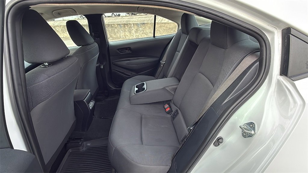 Used 2023 Toyota Corolla LE image 15