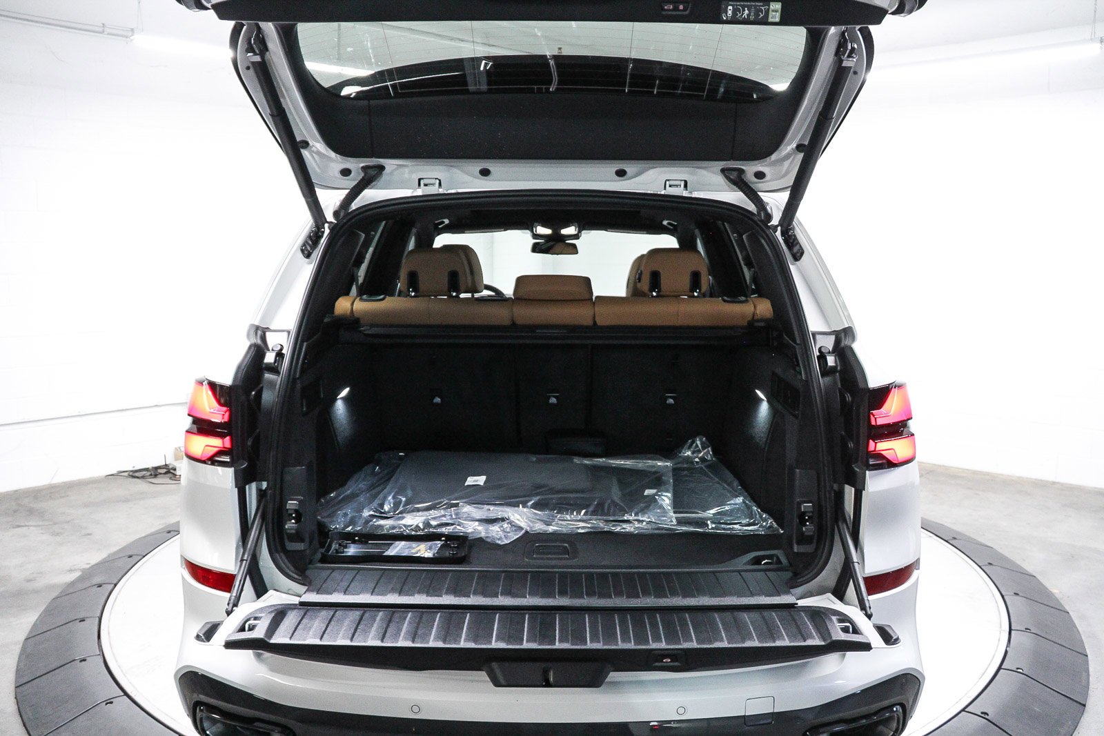 New 2026 BMW X5 sDrive40i w/ M Sport Package RWD image 26