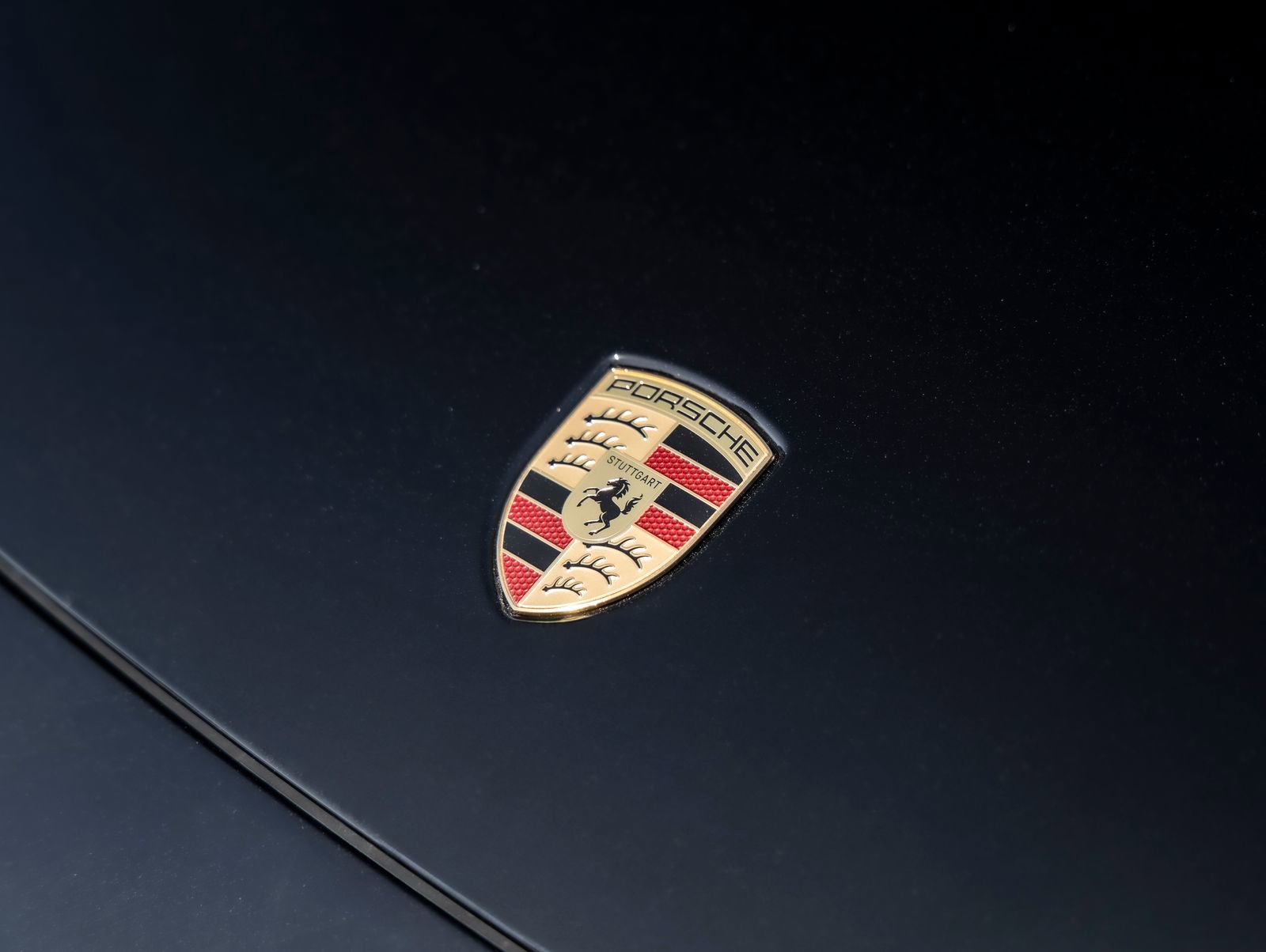 Used 2025 Porsche Macan Electric image 16