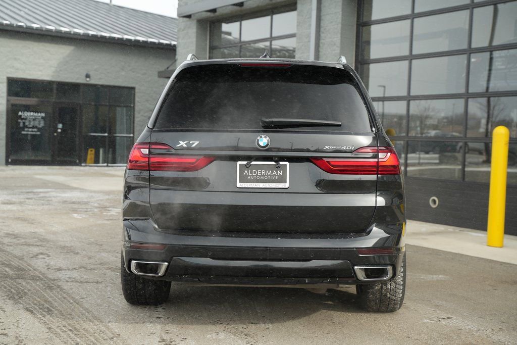 Used 2020 BMW X7 xDrive40i w/ Luxury Seating Package image 11