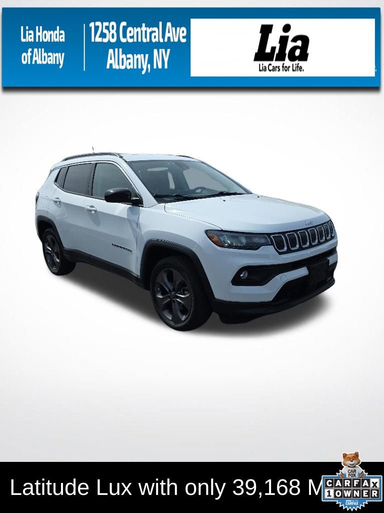 Used 2022 Jeep Compass Latitude image 1