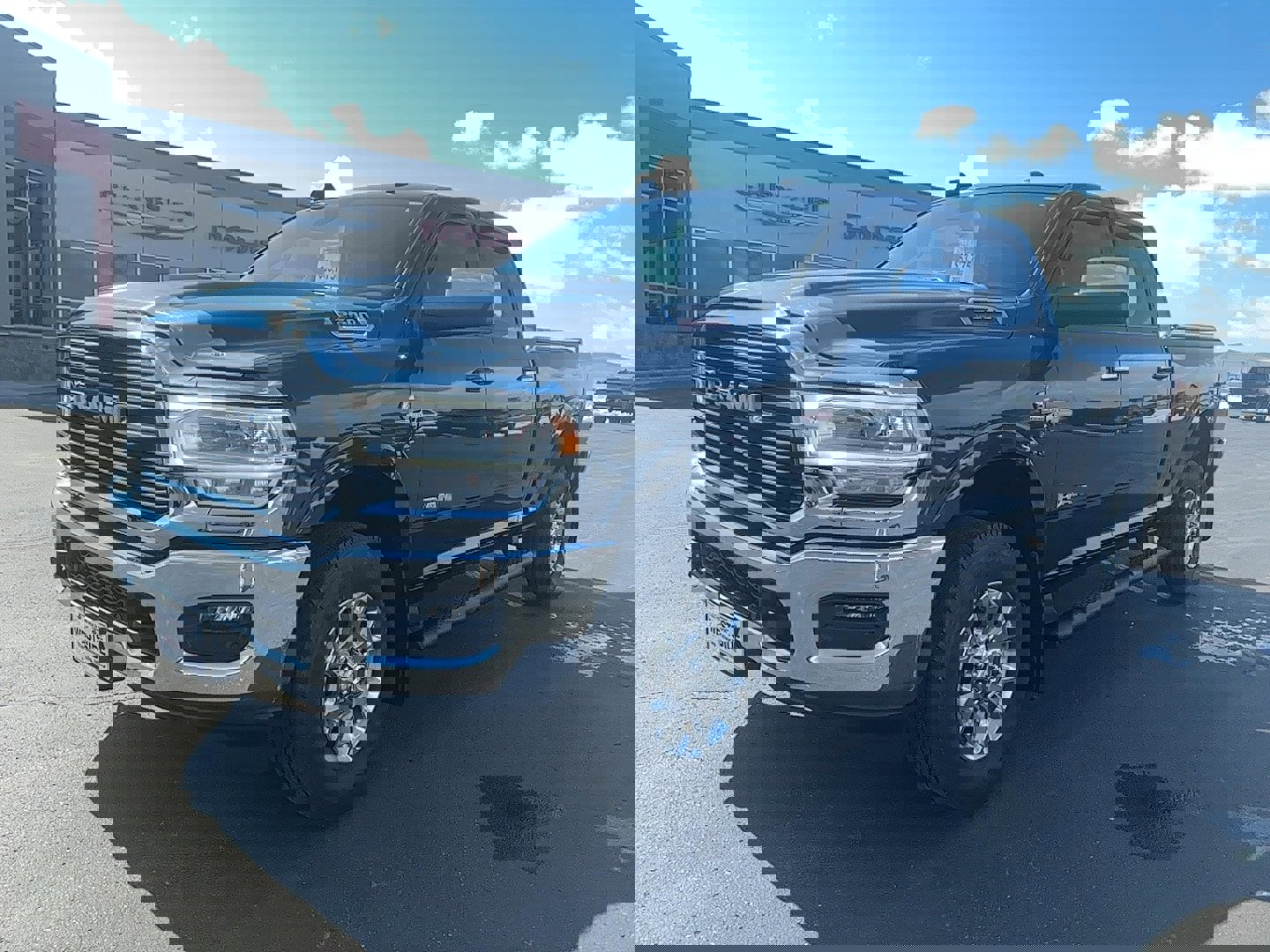 Used 2022 RAM 2500 Laramie image 1