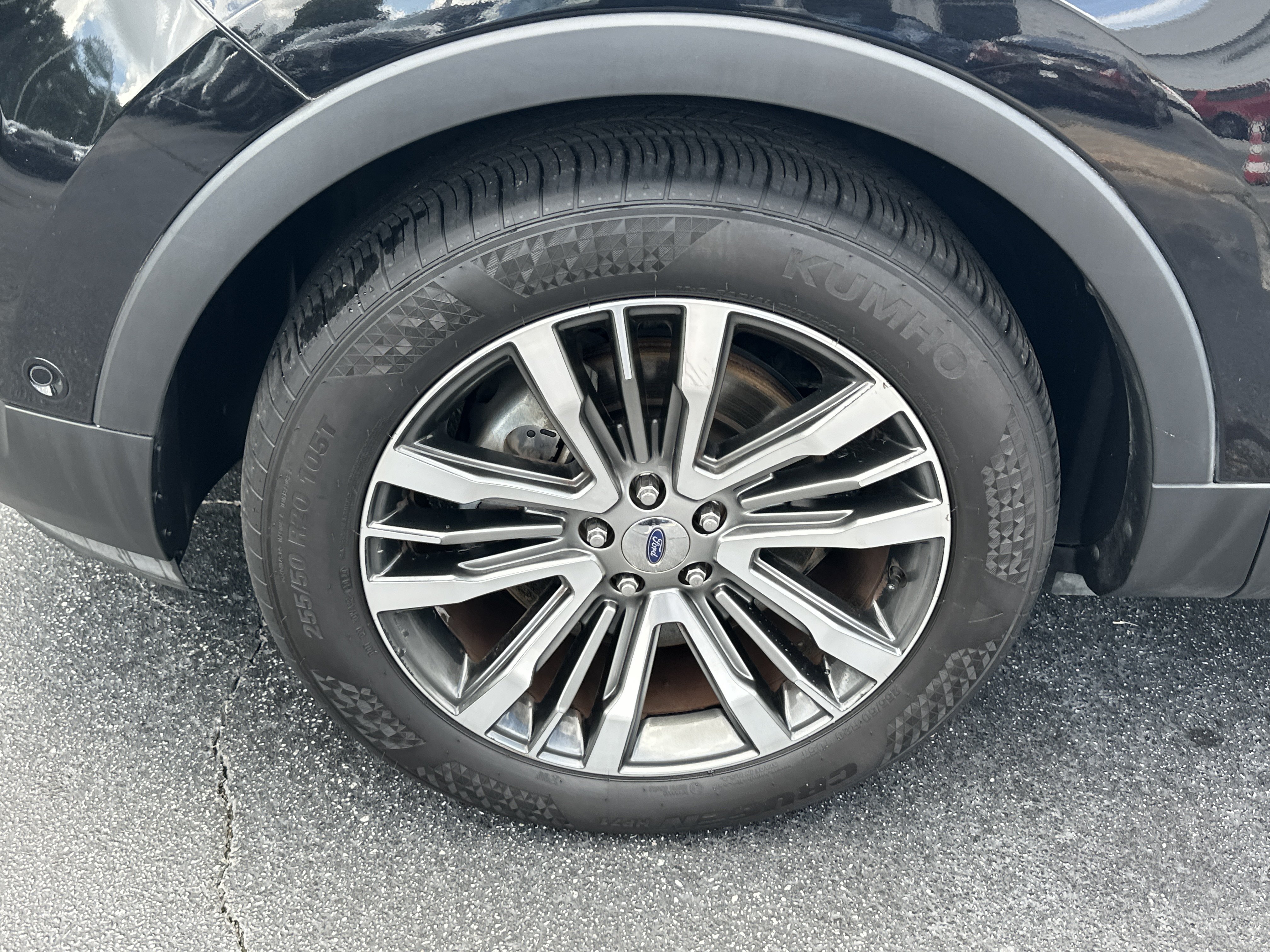 Used 2017 Ford Explorer Platinum AWD/4WD image 13