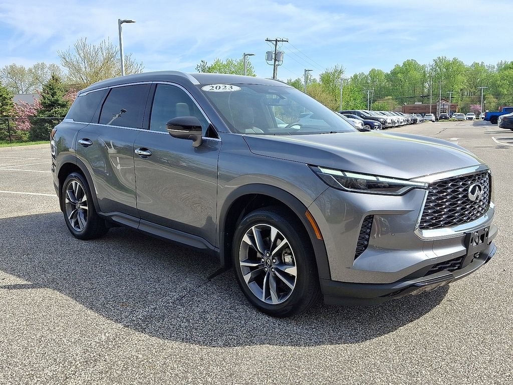 Used 2023 INFINITI QX60 Luxe w/ Cargo Package AWD/4WD image 3
