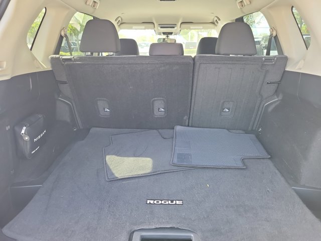 Used 2023 Nissan Rogue SV image 9