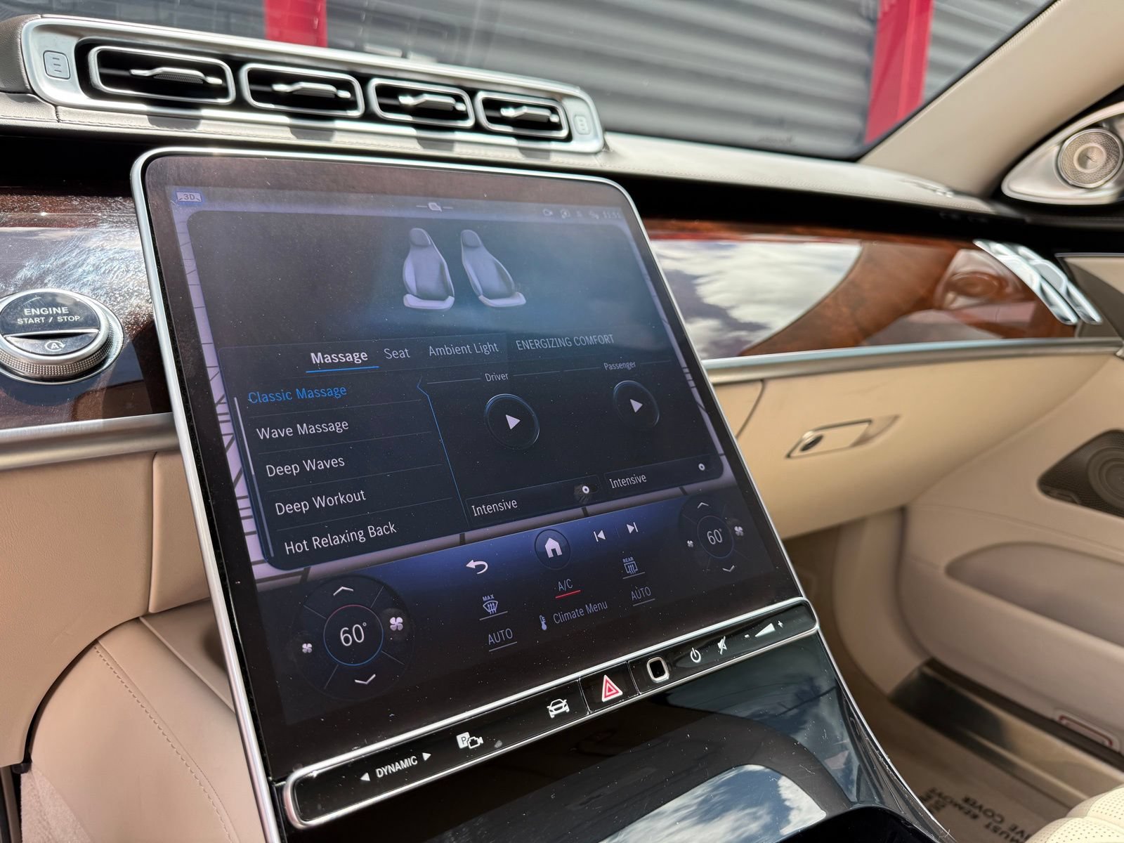 Used 2024 Mercedes-Benz Maybach S 580 4MATIC image 40