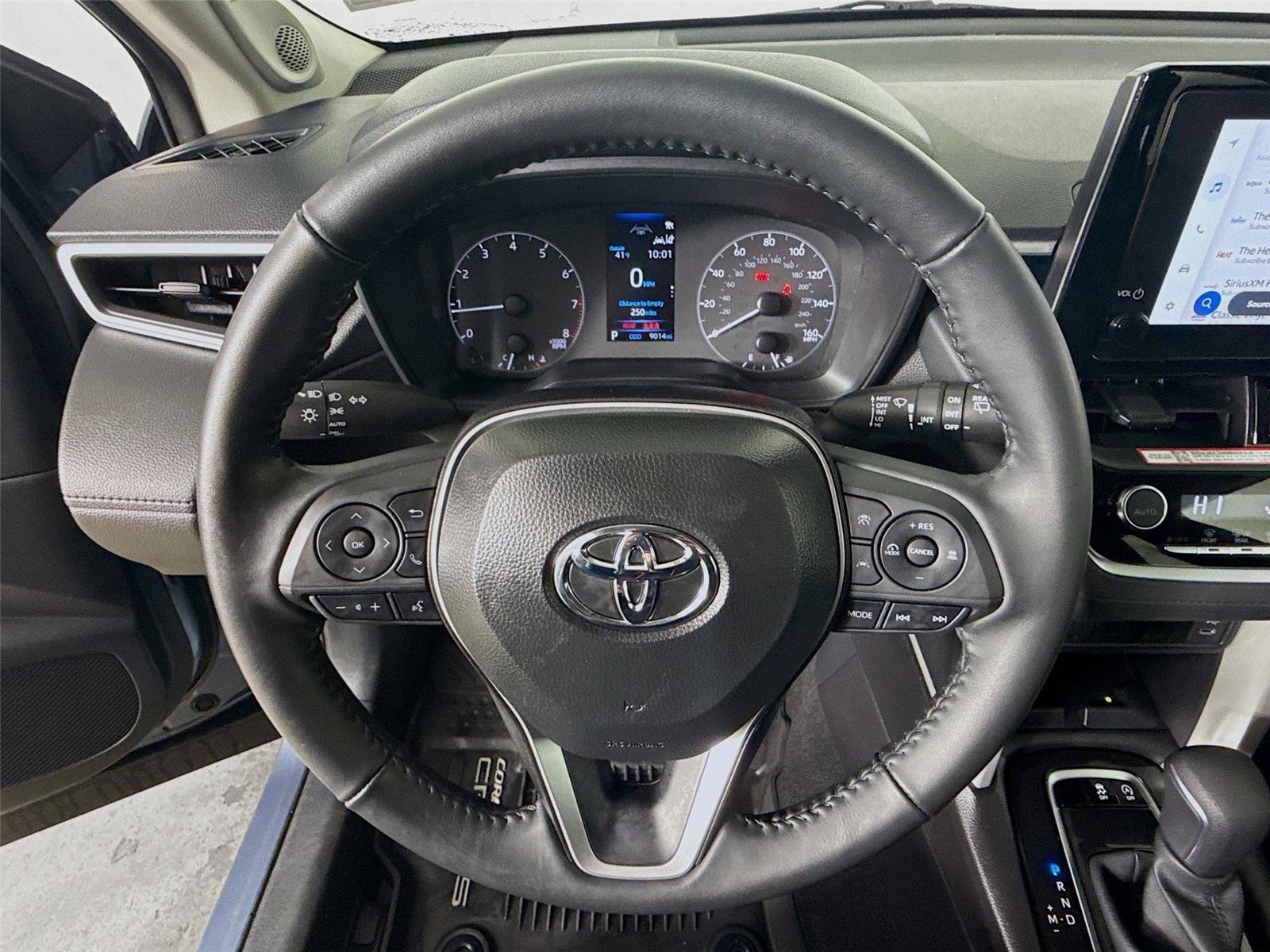 Used 2025 Toyota Corolla Cross LE w/ Moonroof Package AWD/4WD image 13