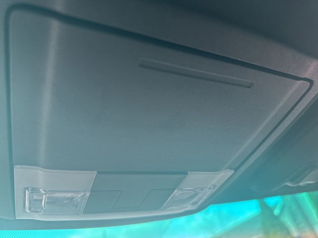 Used 2018 Ford Explorer XLT image 24