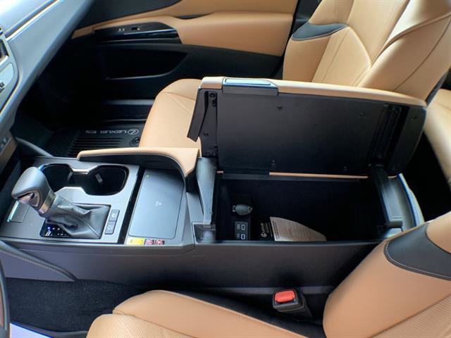 Certified 2025 Lexus ES 300h Ultra Luxury w/ Accessory Package (Z2) FWD image 21