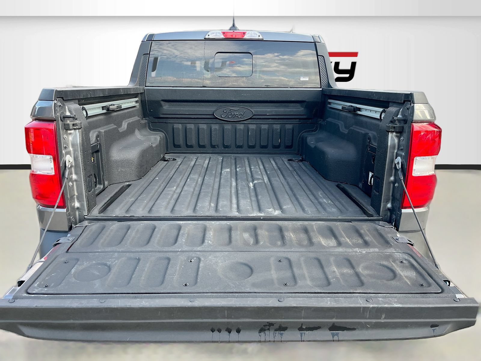 Used 2022 Ford Maverick Lariat w/ Lariat Luxury Package FWD image 25