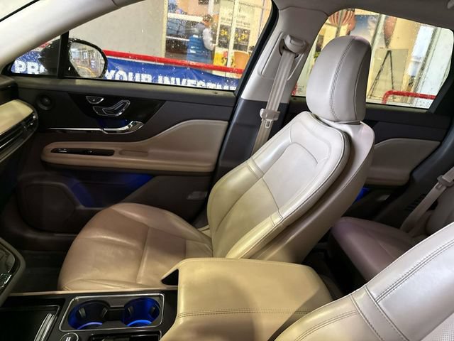 Used 2021 Lincoln Corsair Reserve w/ Elements Package FWD image 20