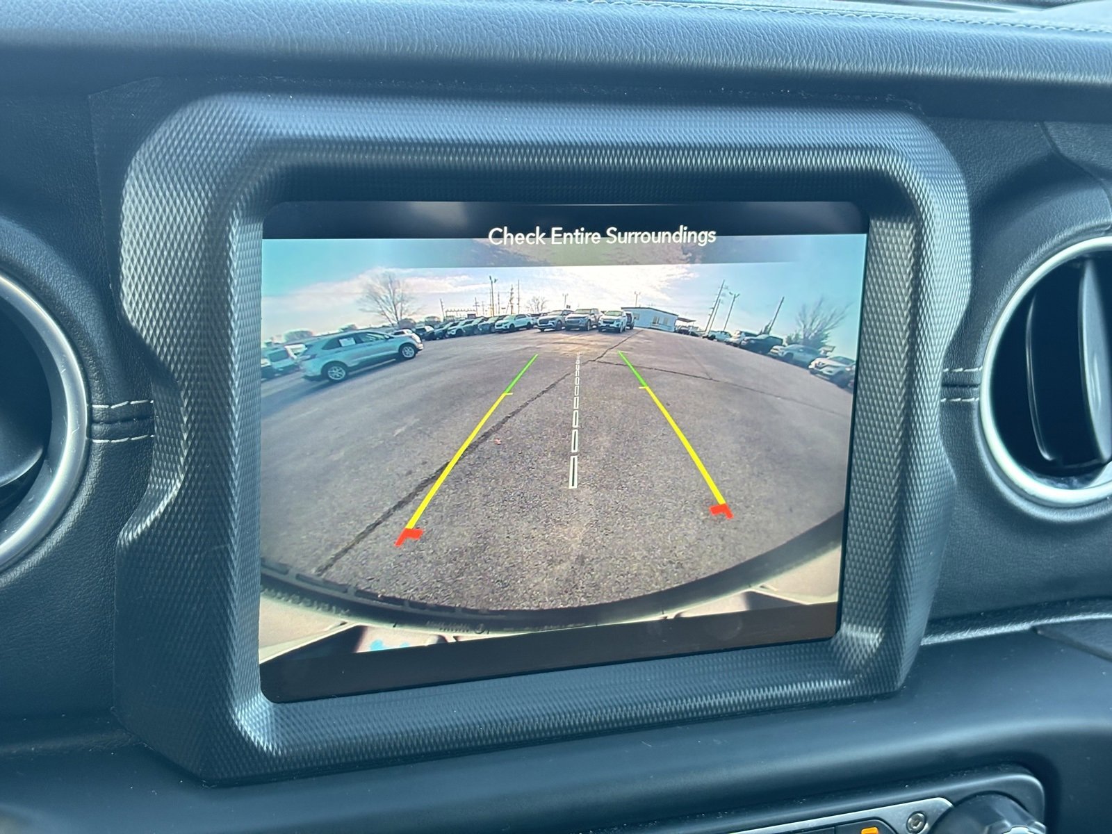 Used 2023 Jeep Wrangler Unlimited Sahara w/ Cold Weather Group image 6