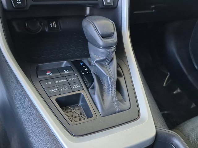 Used 2024 Toyota RAV4 XLE AWD/4WD image 22