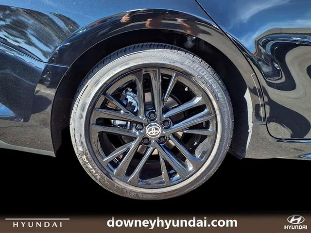 Used 2025 Toyota Camry SE image 6