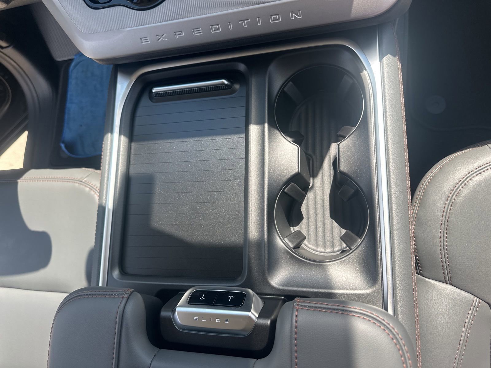 New 2025 Ford Expedition Max Active RWD image 23