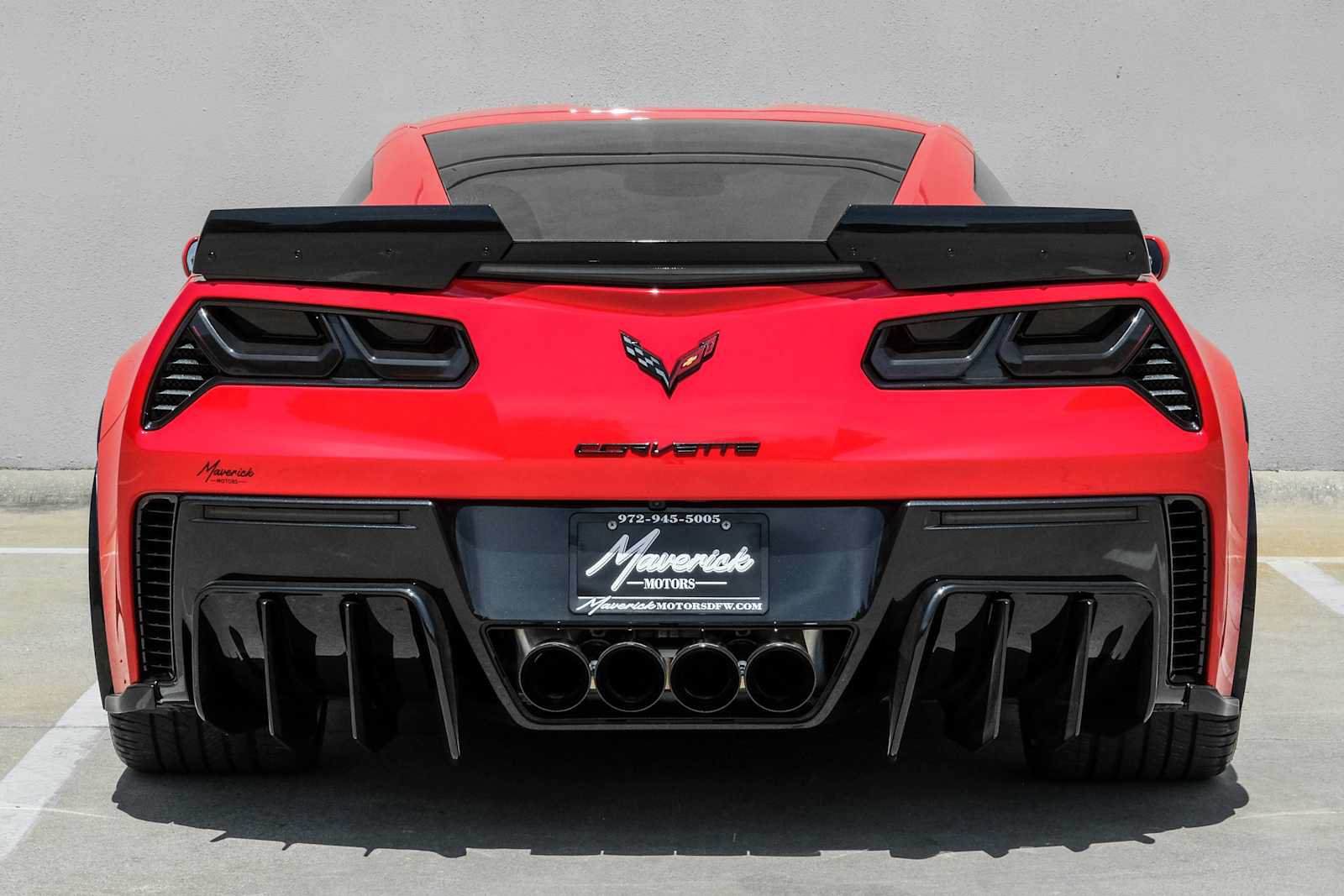 Used 2019 Chevrolet Corvette Grand Sport w/ Grand Sport Heritage Package RWD image 9