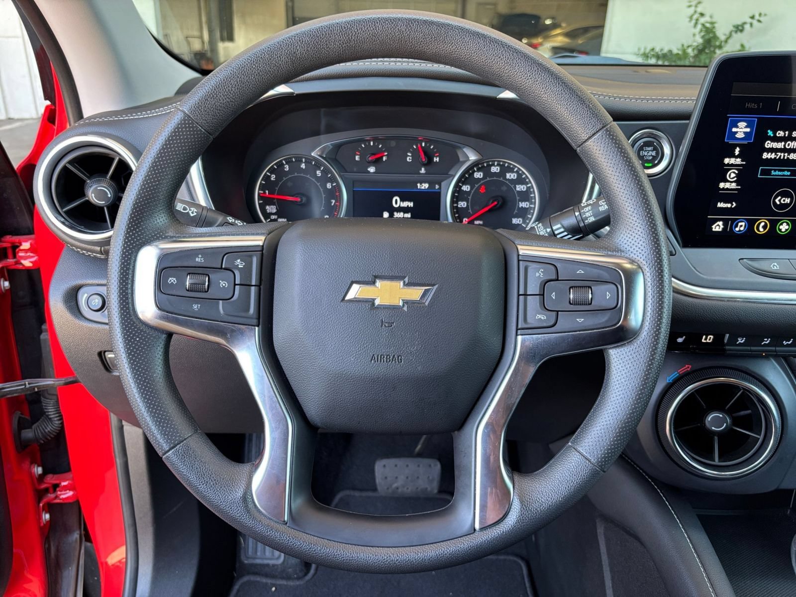 Used 2025 Chevrolet Blazer LT FWD image 29