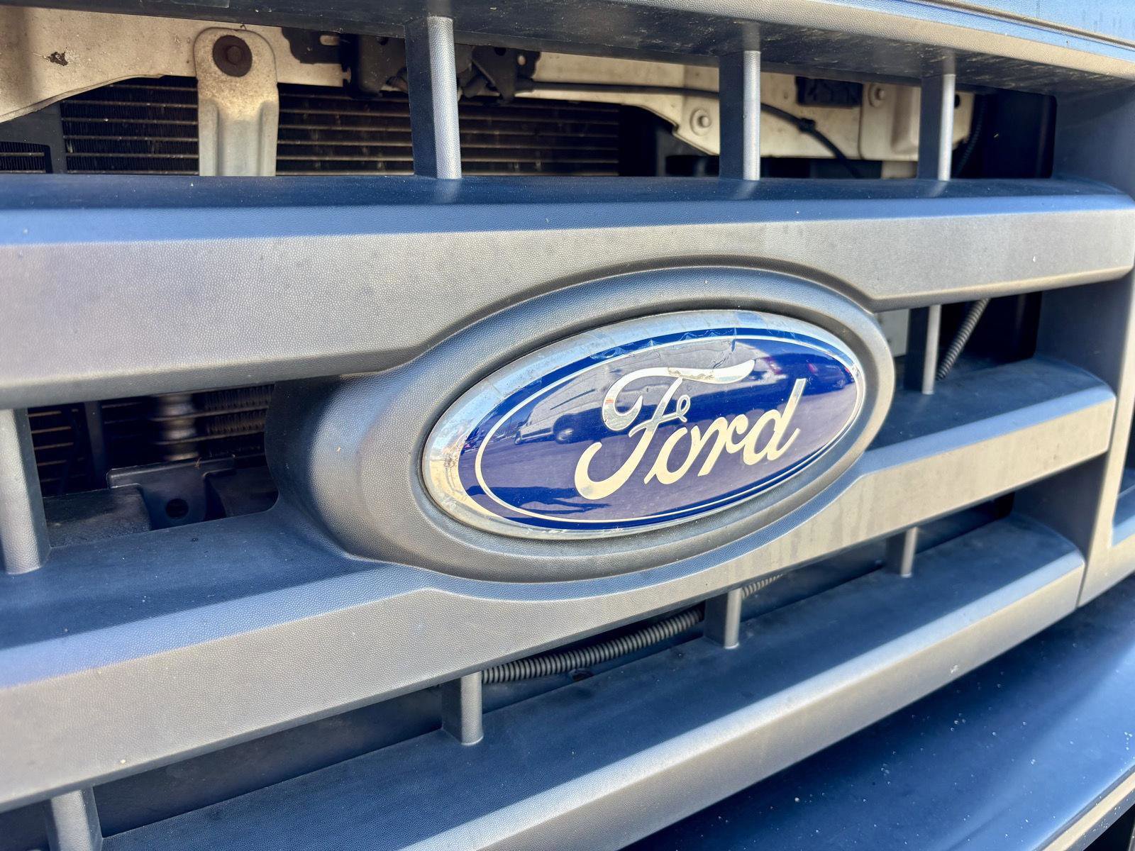 Used 2014 Ford E-150 and Econoline 150 w/ Power Group RWD image 31