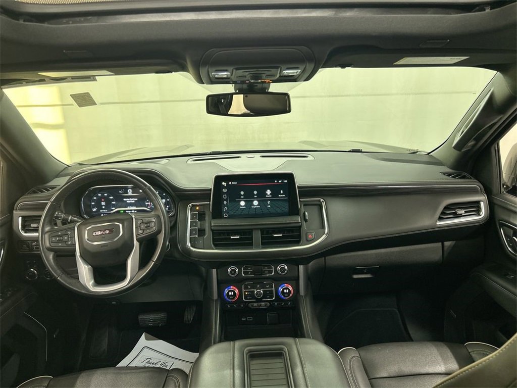 Used 2022 GMC Yukon SLT w/ SLT Premium Package image 18