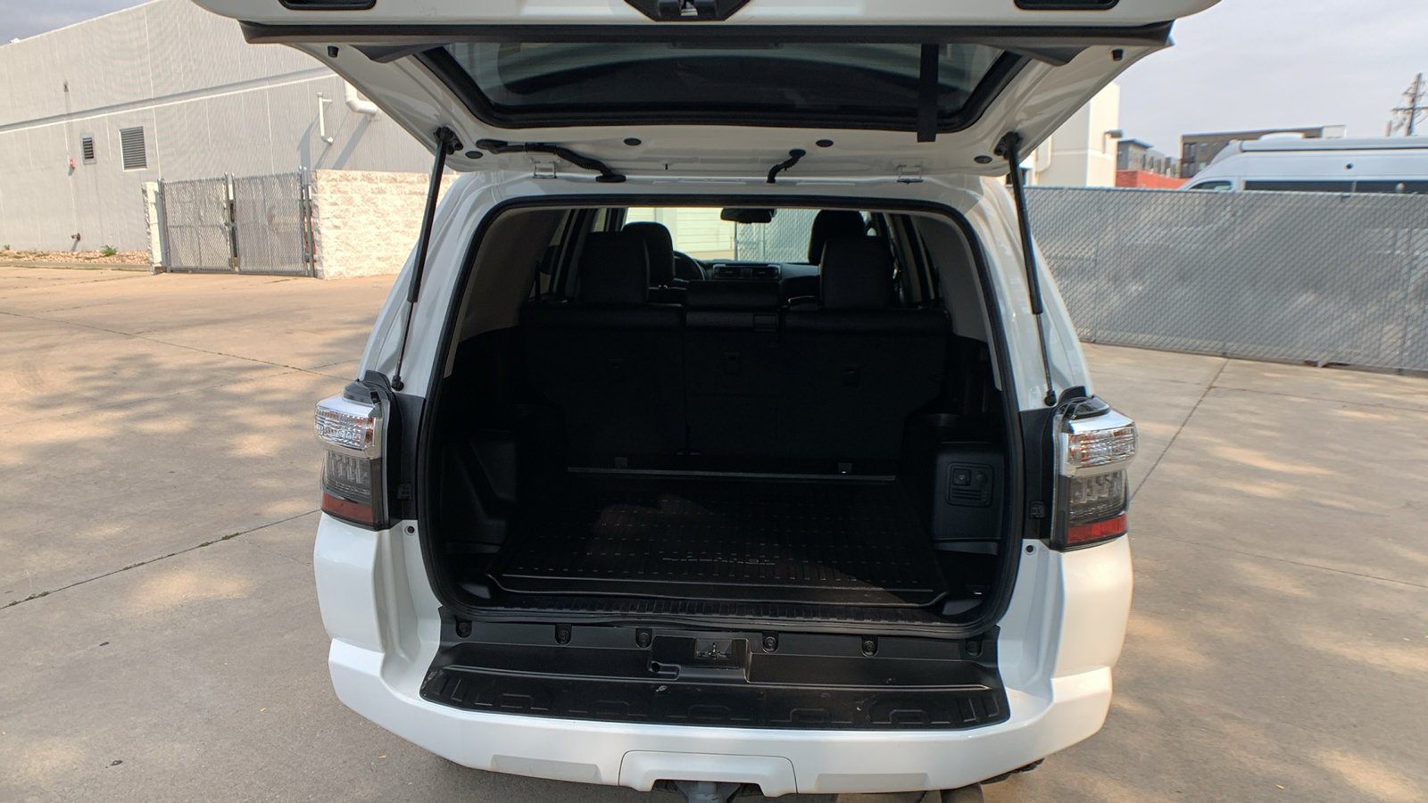 Used 2023 Toyota 4Runner 40th Anniversary SE AWD/4WD image 27