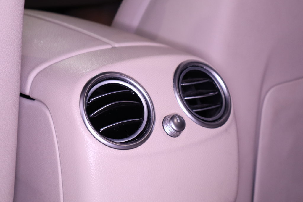 Used 2019 Mercedes-Benz GLC 300 4MATIC image 33