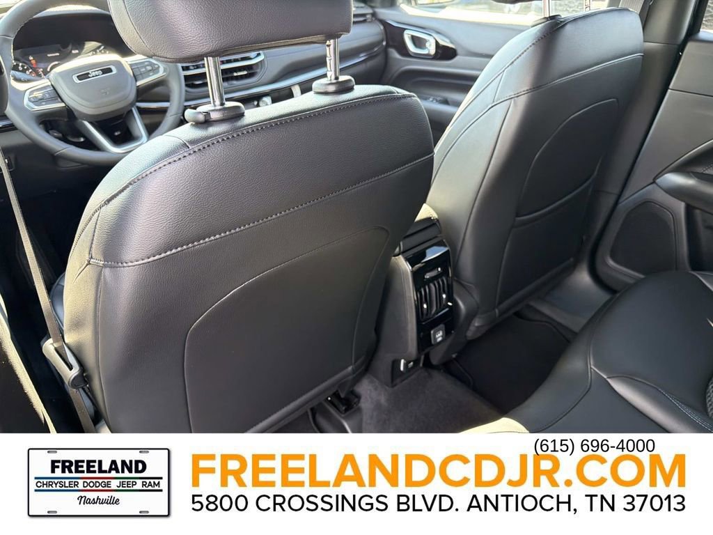 New 2026 Jeep Compass Latitude image 15