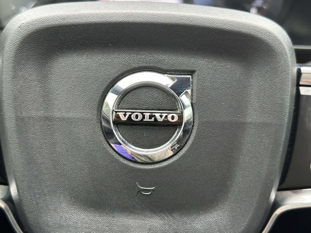Used 2019 Volvo XC40 T5 R-Design AWD/4WD image 23