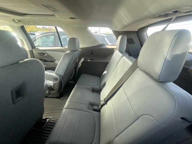 Used 2019 Chevrolet Traverse LT w/ LT Premium Package FWD image 10