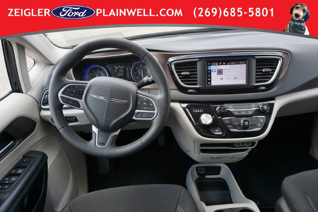 Used 2024 Chrysler Voyager LX FWD image 15