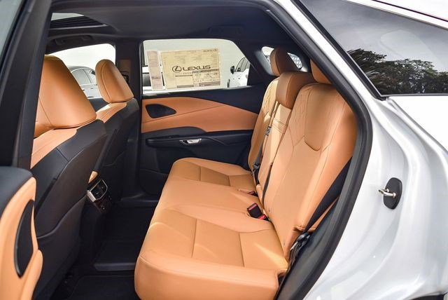 New 2026 Lexus RX 450h 450h+ Premium image 17