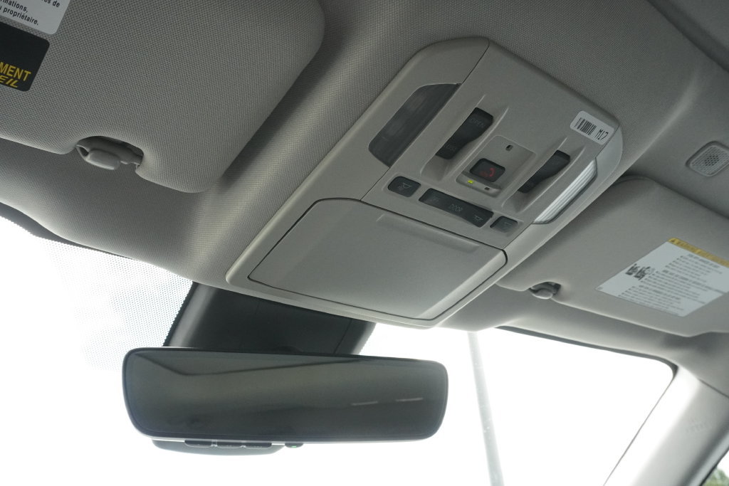 Used 2026 Toyota Highlander Limited AWD/4WD image 16