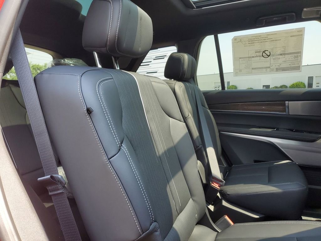 New 2026 Cadillac Vistiq Luxury image 26