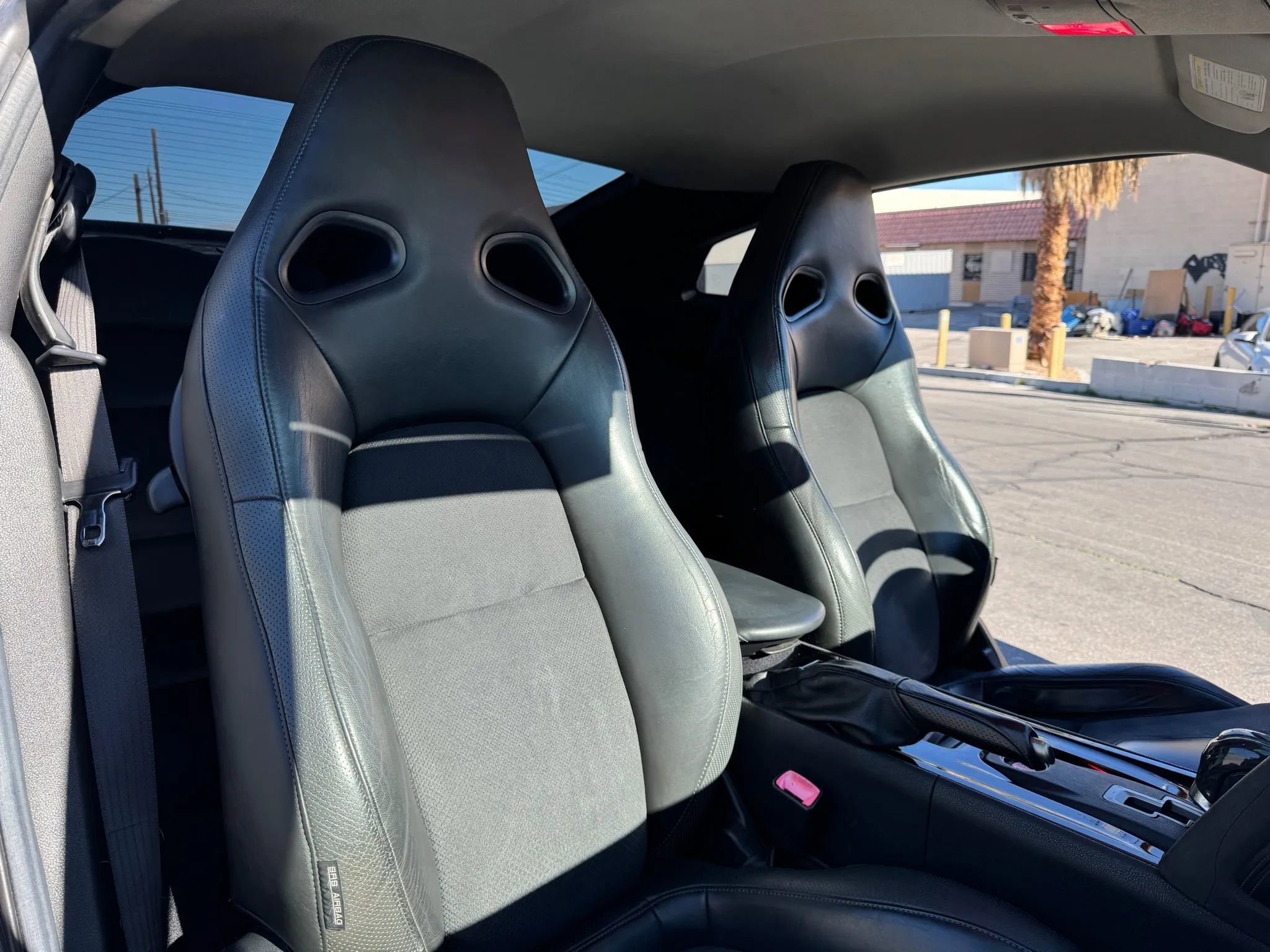 Used 2010 Nissan GT-R Premium image 15