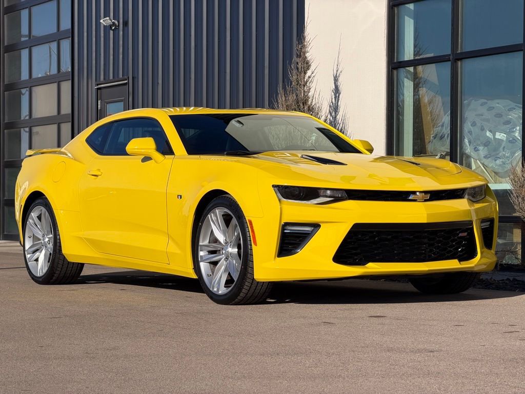Used 2017 Chevrolet Camaro SS image 4