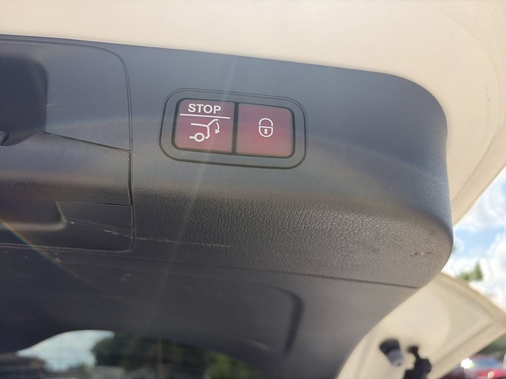 Used 2022 Mercedes-Benz GLB 250 image 31
