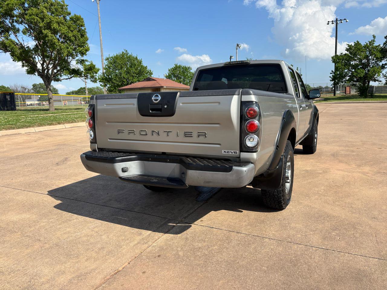 Used 2003 Nissan Frontier XE w/ XE Pwr Pkg RWD image 24